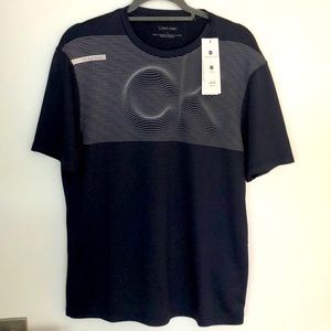 Calvin Klein T-shirt